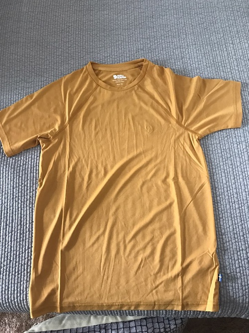 피엘 tshirt.jpg